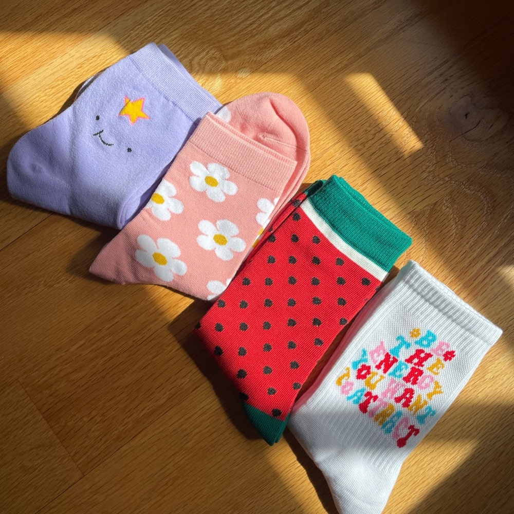 Flower Print Socks - Picture 2 of 2